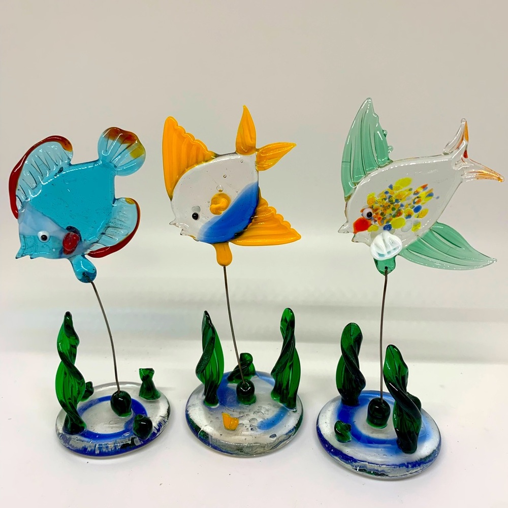 Set of 3 Handblown Glass Ocean fish and seaweed.  Vintage!